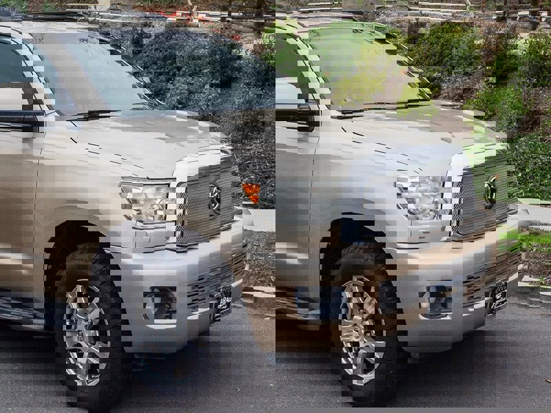 Used 2013 Toyota Sequoia SR5 image 9