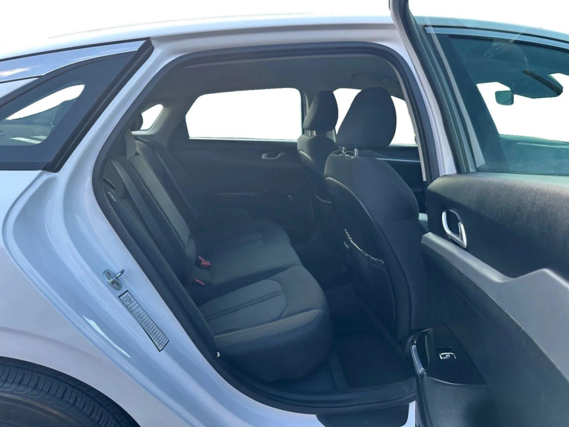 Used 2022 Kia K5 LXS FWD image 20