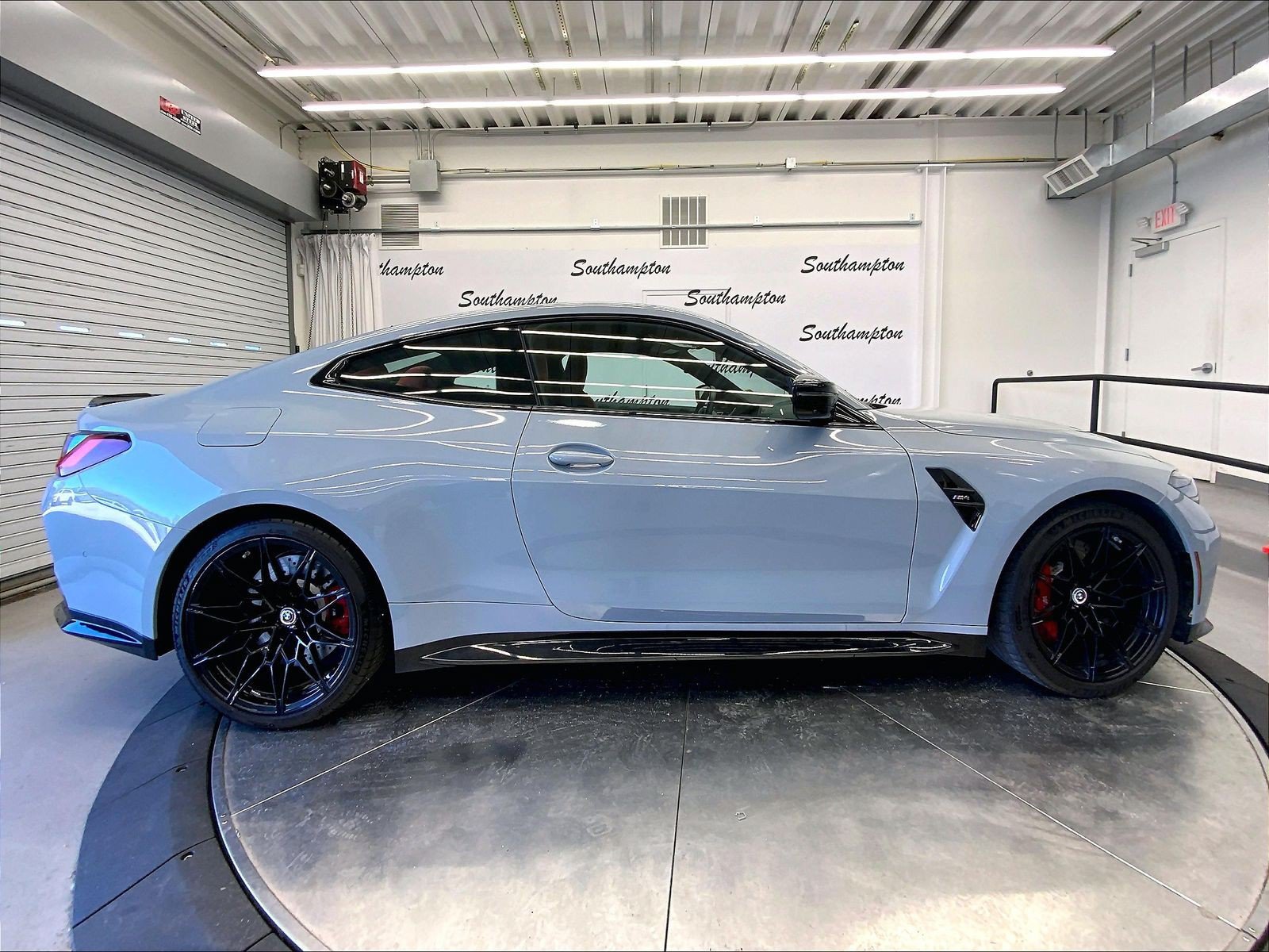 Used 2023 BMW M4 Coupe w/ Executive Package RWD image 32