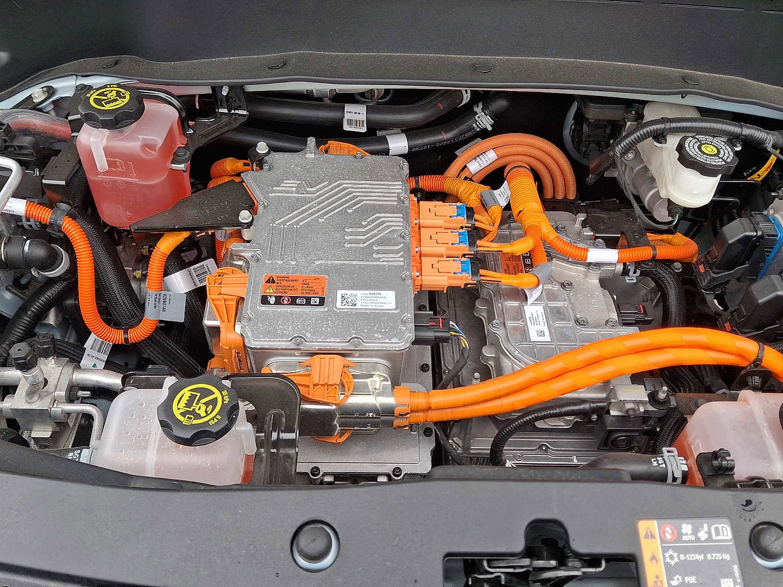 Used 2023 Chevrolet Bolt EUV LT FWD image 30