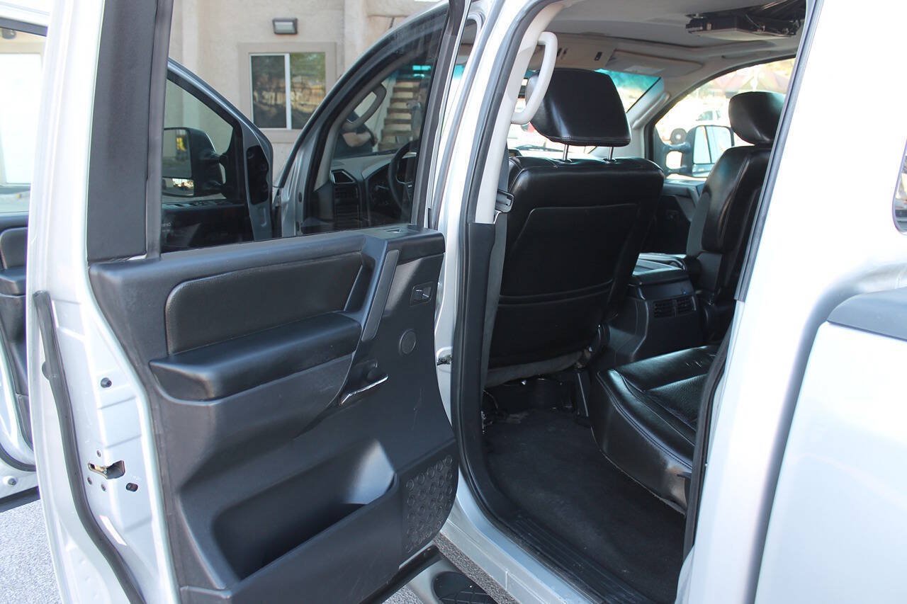 Used 2010 Nissan Titan LE w/ Technology Pkg RWD image 27