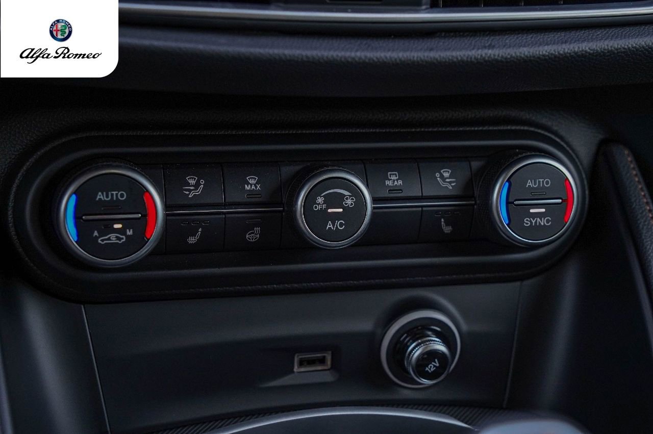 New 2025 Alfa Romeo Stelvio Sprint image 15