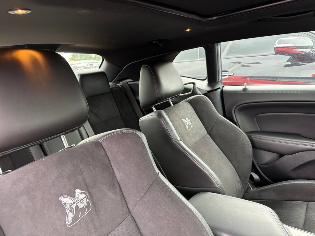 Used 2022 Dodge Challenger R/T Scat Pack w/ Plus Package RWD image 31