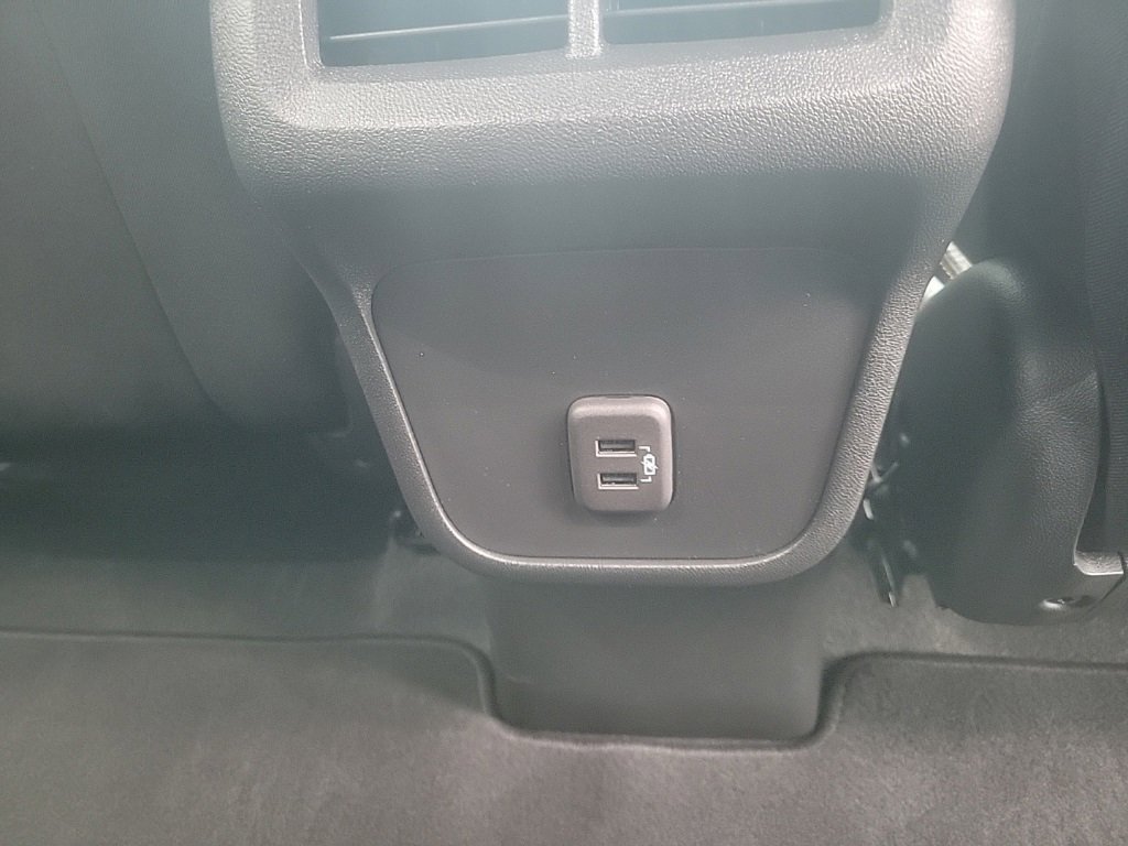 Used 2023 Chevrolet Equinox LT image 29