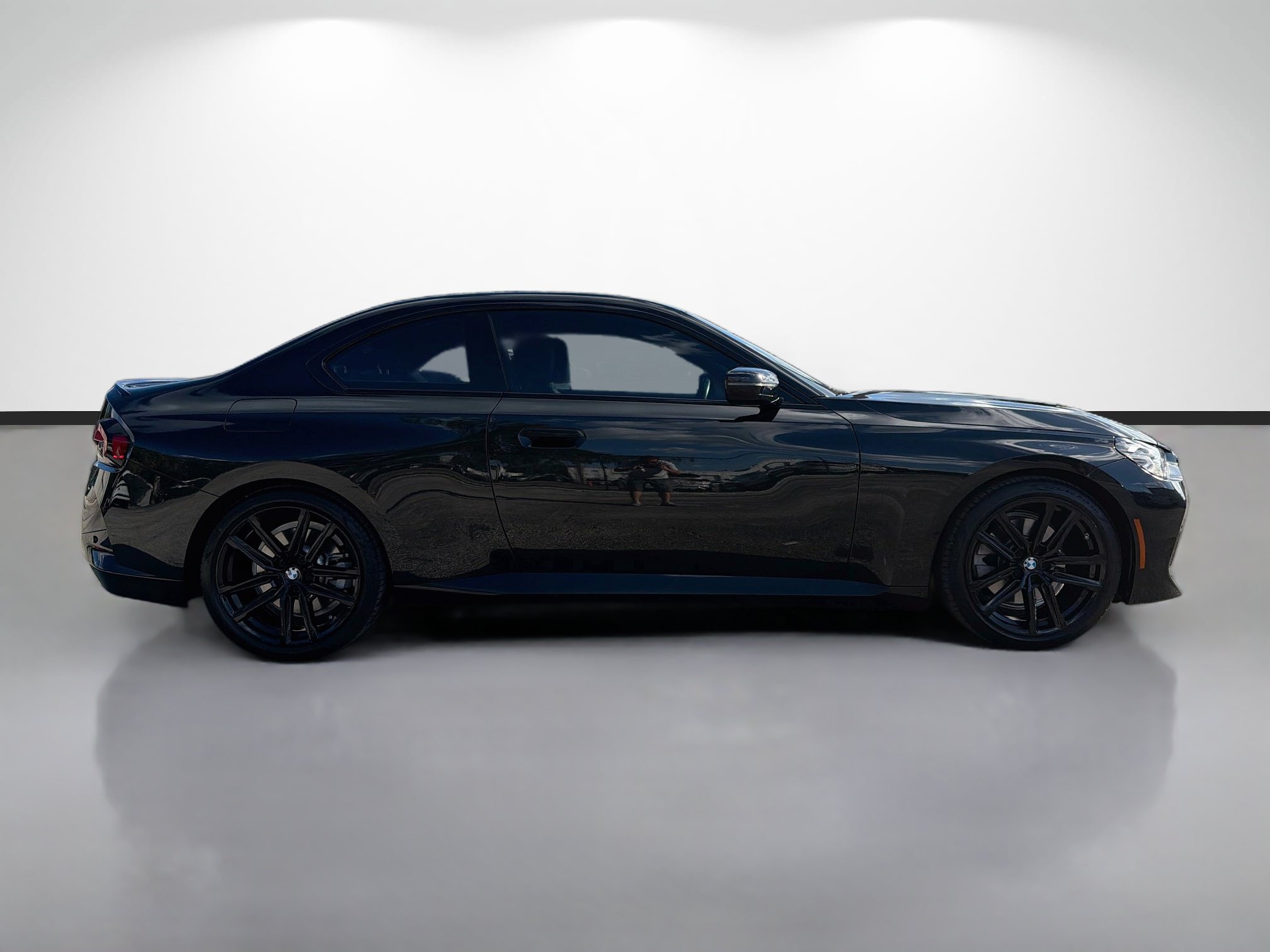 Used 2023 BMW 230i Coupe w/ M Sport Package RWD image 2