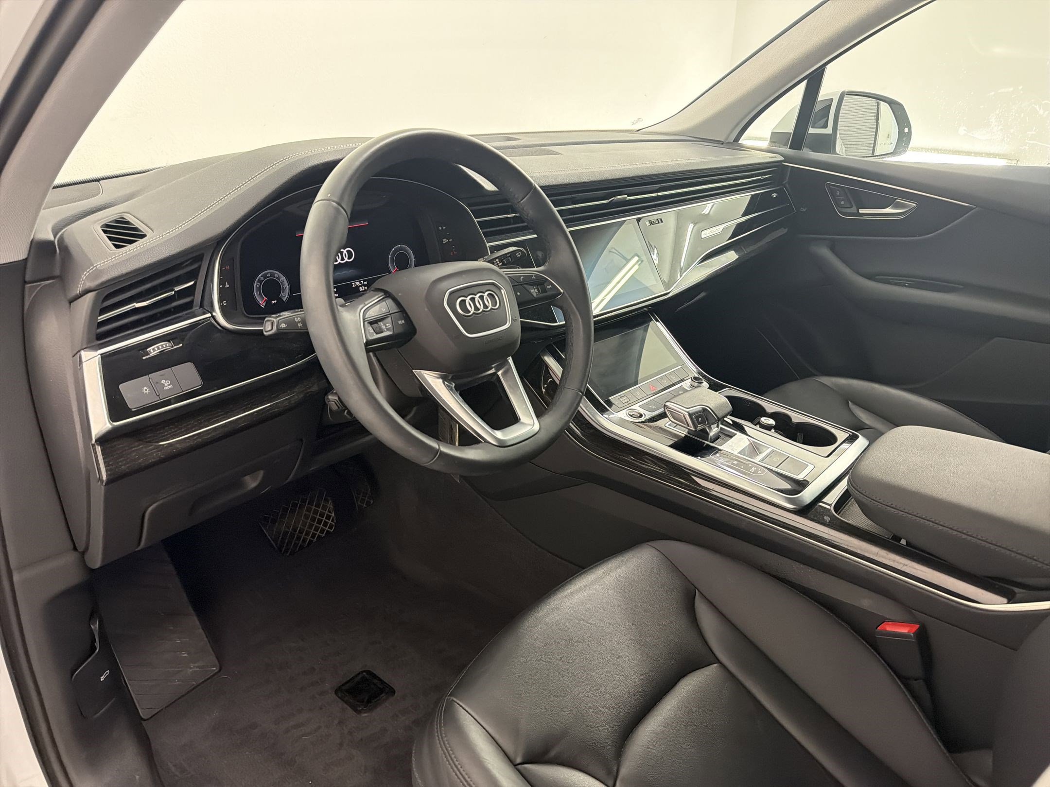 Used 2023 Audi Q7 3.0T Premium AWD/4WD image 4