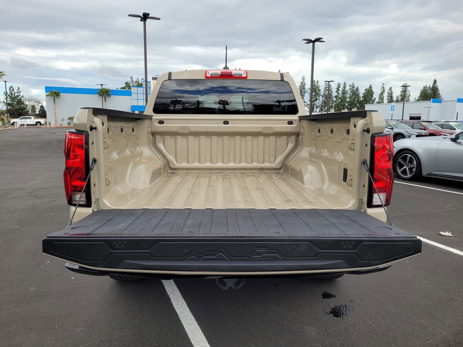 Used 2024 Chevrolet Colorado W/T image 27