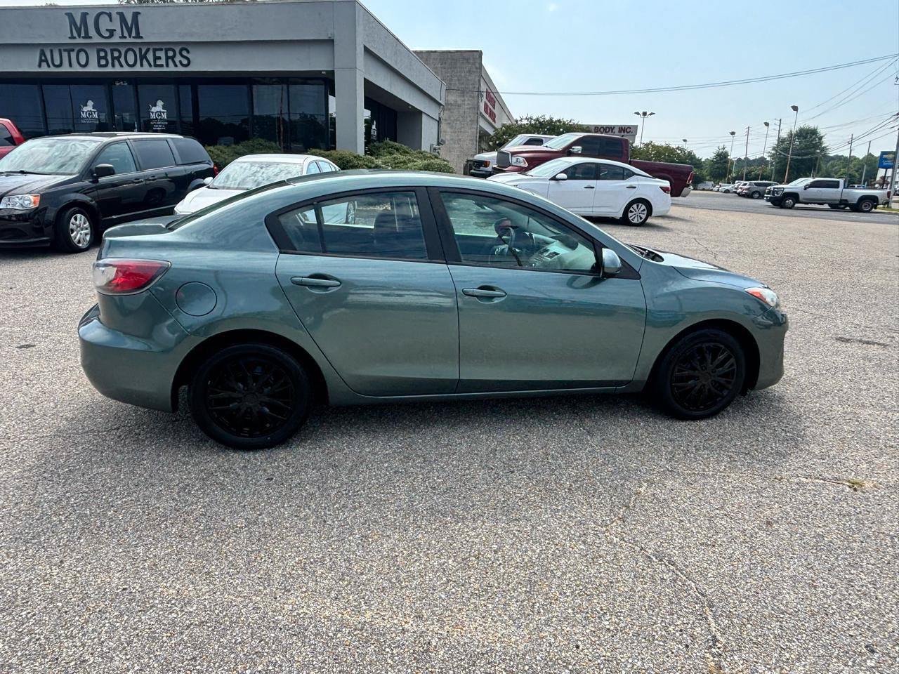 Used 2013 MAZDA MAZDA3 i SV w/ Convenience Pkg FWD image 44