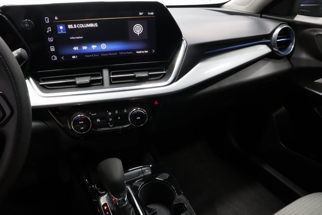 Used 2024 Chevrolet Trax LT image 30