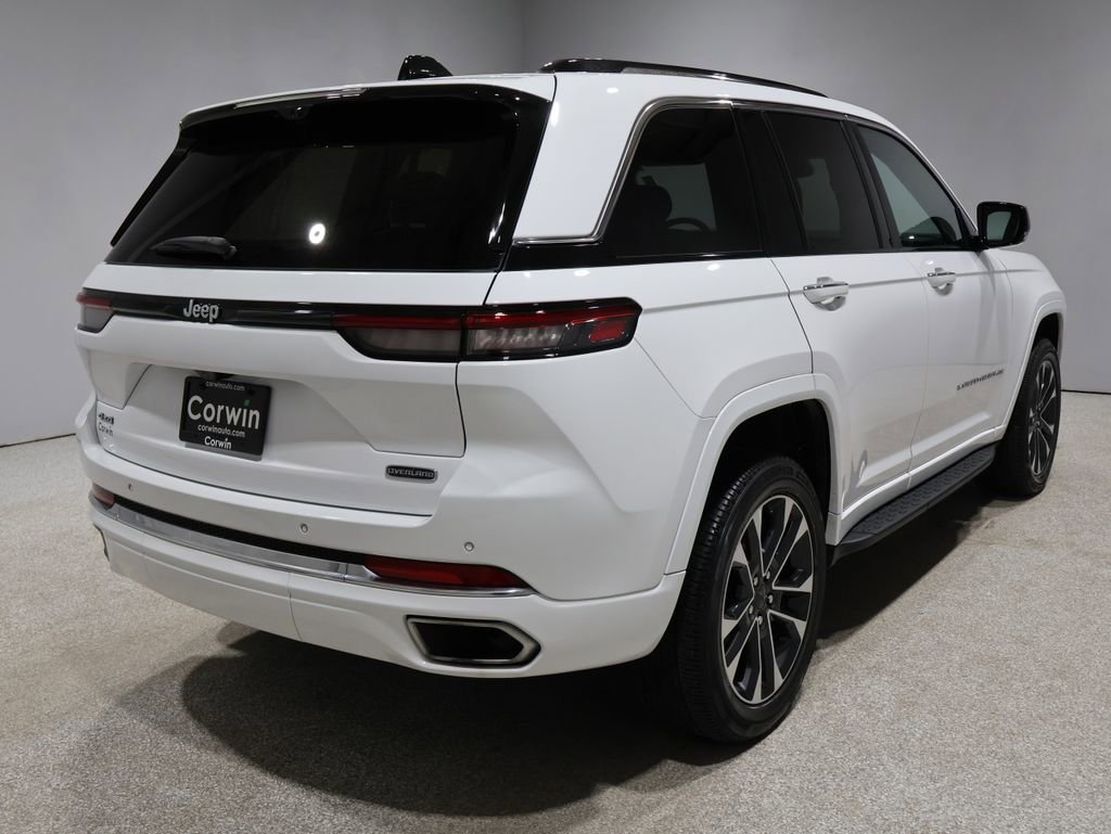 Used 2023 Jeep Grand Cherokee Overland w/ Luxury Tech Group IV image 2