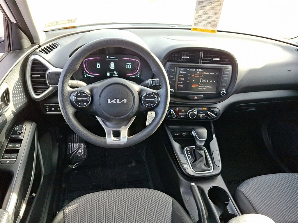 Certified 2023 Kia Soul LX w/ LX Technology Package image 11