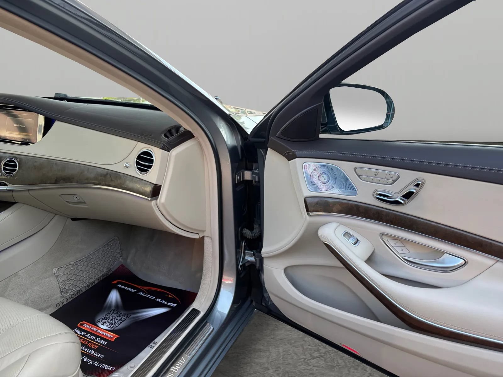 Used 2014 Mercedes-Benz S 550 Sedan image 19