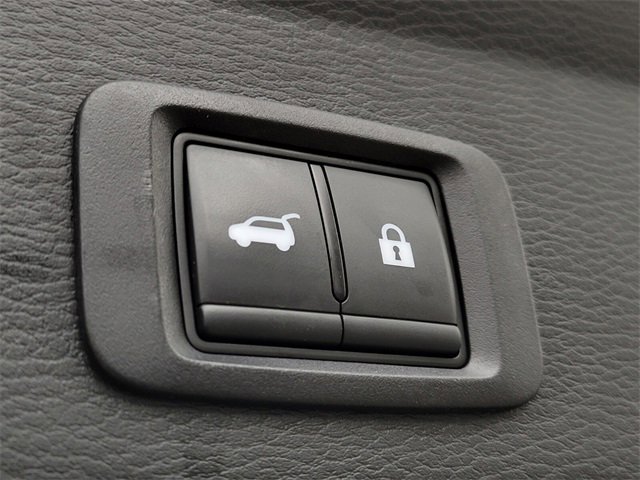 Used 2024 Mitsubishi Outlander SE image 16