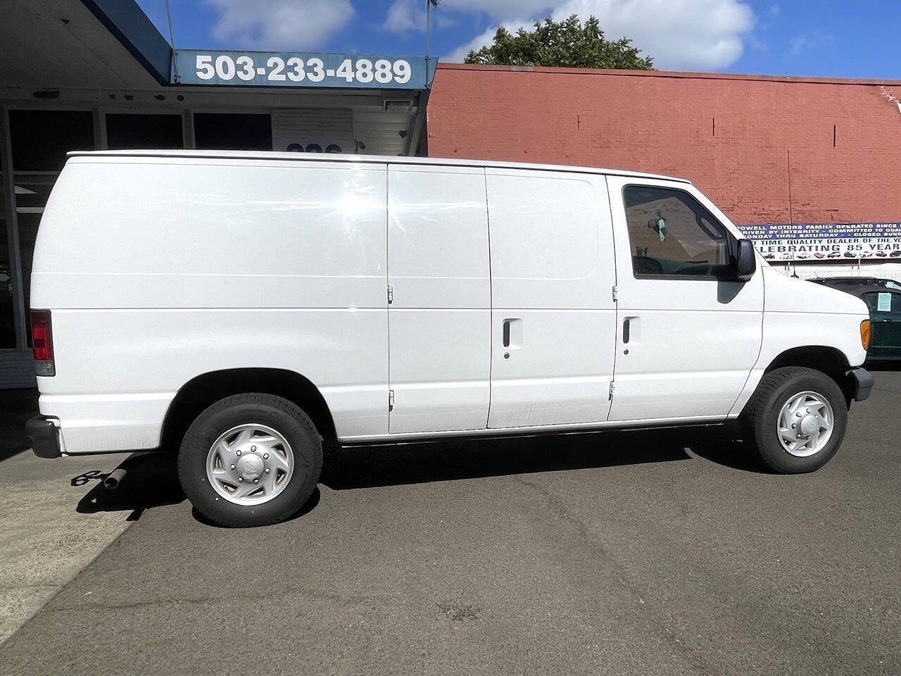 Used 2007 Ford E-150 and Econoline 150 RWD image 5
