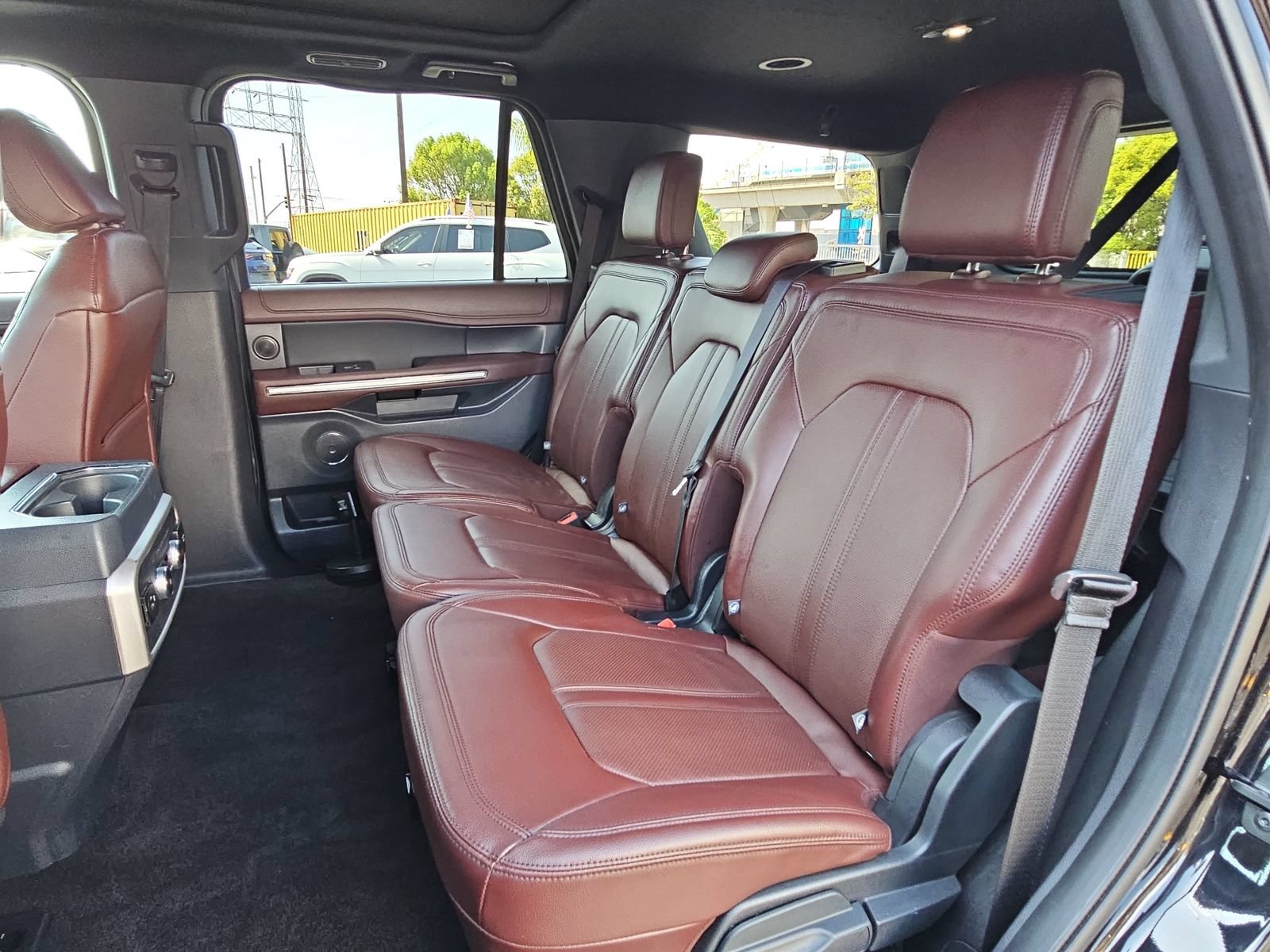 Used 2022 Ford Expedition Limited AWD/4WD image 14