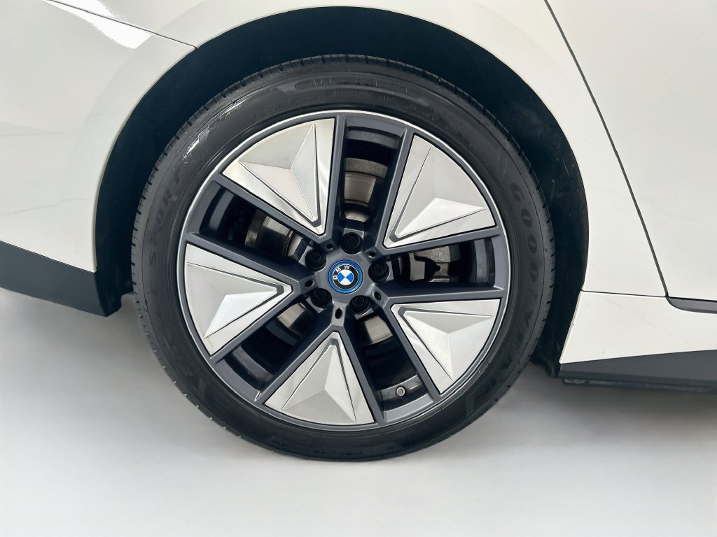 Certified 2024 BMW i4 eDrive35 w/ Convenience Package RWD image 32