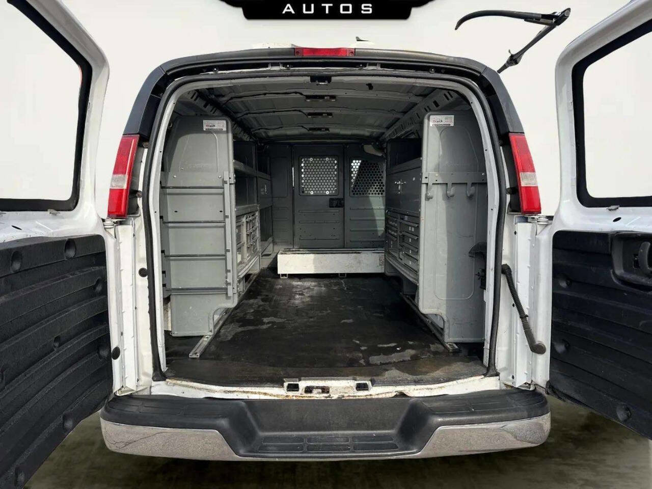 Used 2016 Chevrolet Express 2500 2500 3dr Cargo Van image 25