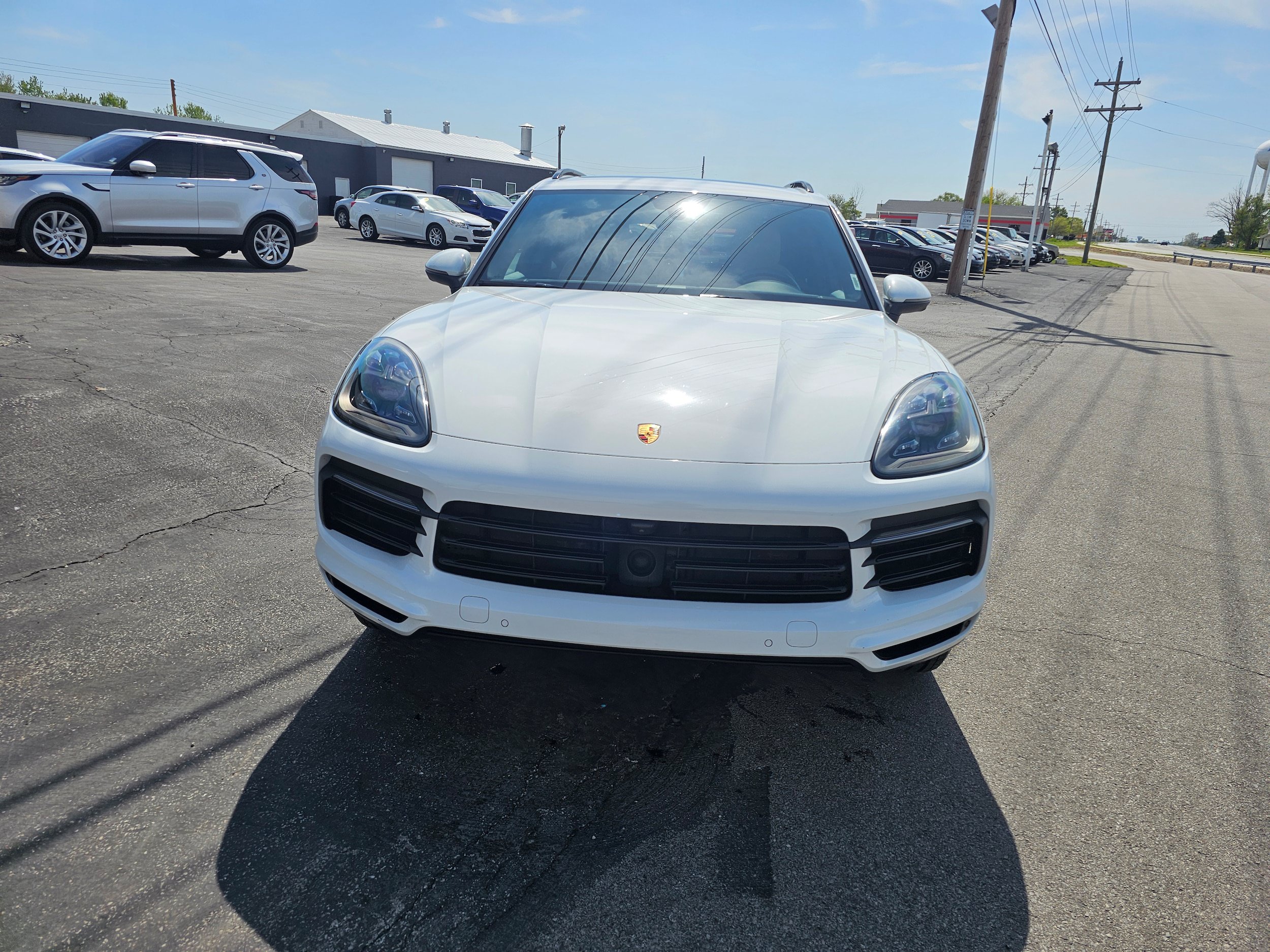 Used 2022 Porsche Cayenne AWD/4WD image 2