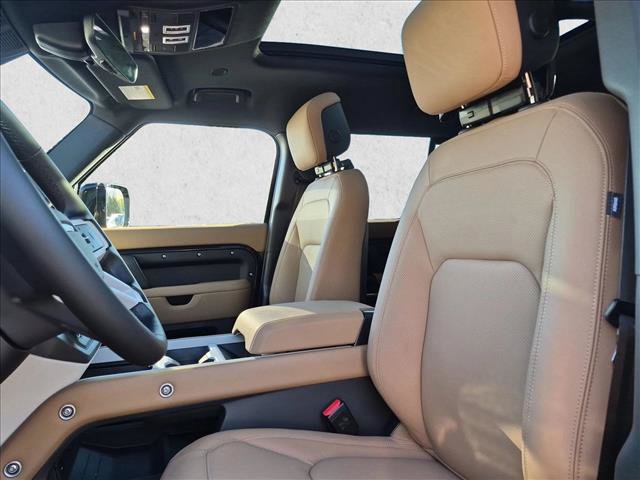 New 2026 Land Rover Defender 130 X-Dynamic SE AWD/4WD image 21