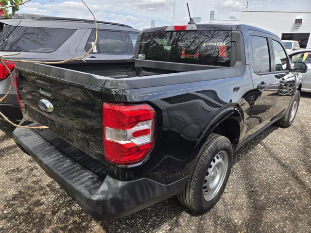 Used 2022 Ford Maverick XL FWD image 3