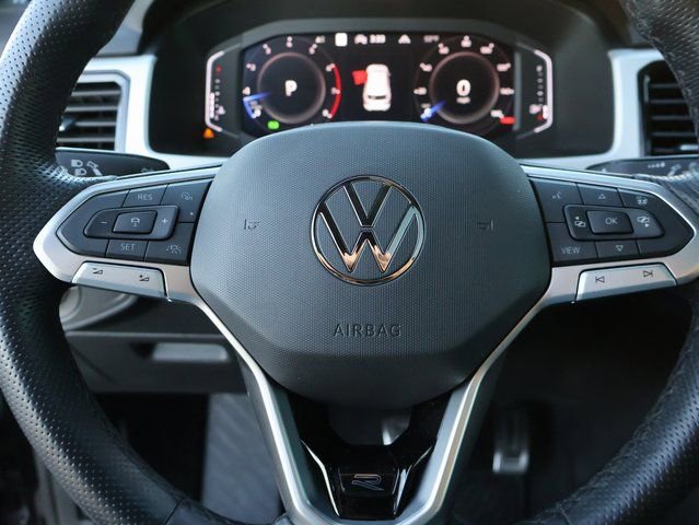 Used 2022 Volkswagen Atlas Cross Sport SEL R-Line image 35