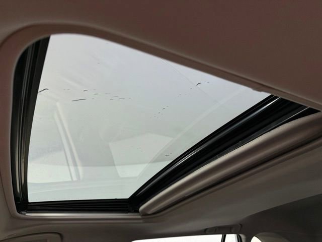 Used 2024 Toyota RAV4 Limited image 27