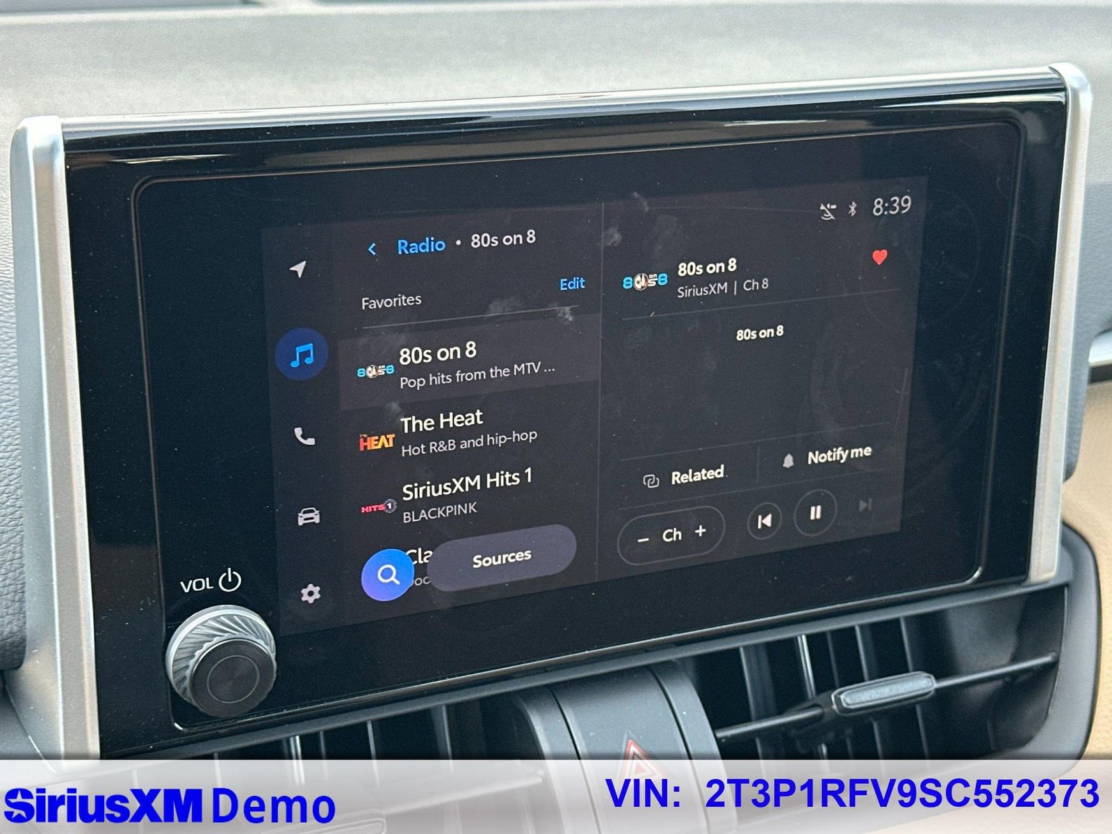 Used 2025 Toyota RAV4 XLE w/ Convenience Package AWD/4WD image 33