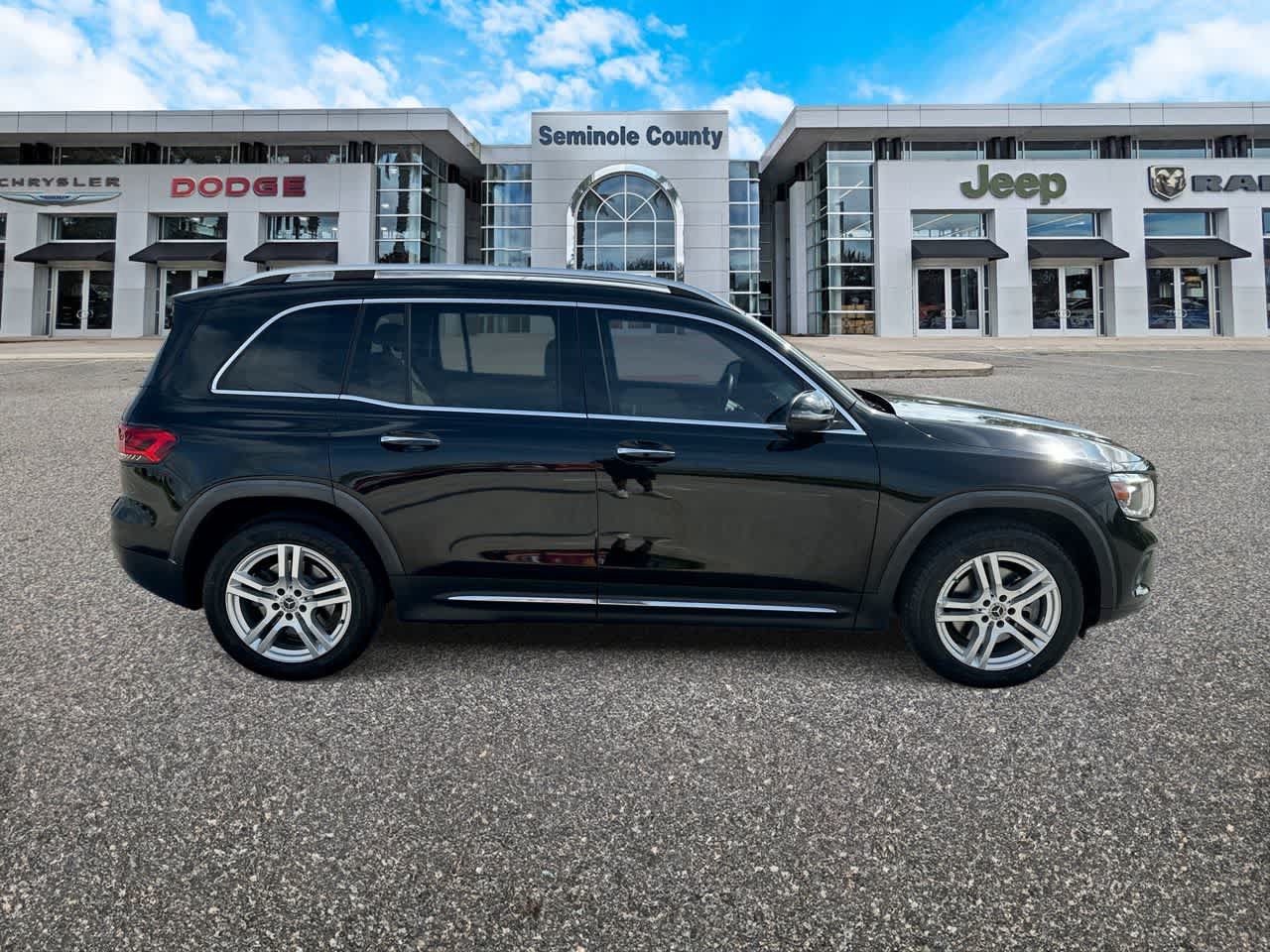 Used 2020 Mercedes-Benz GLB 250 4MATIC image 9