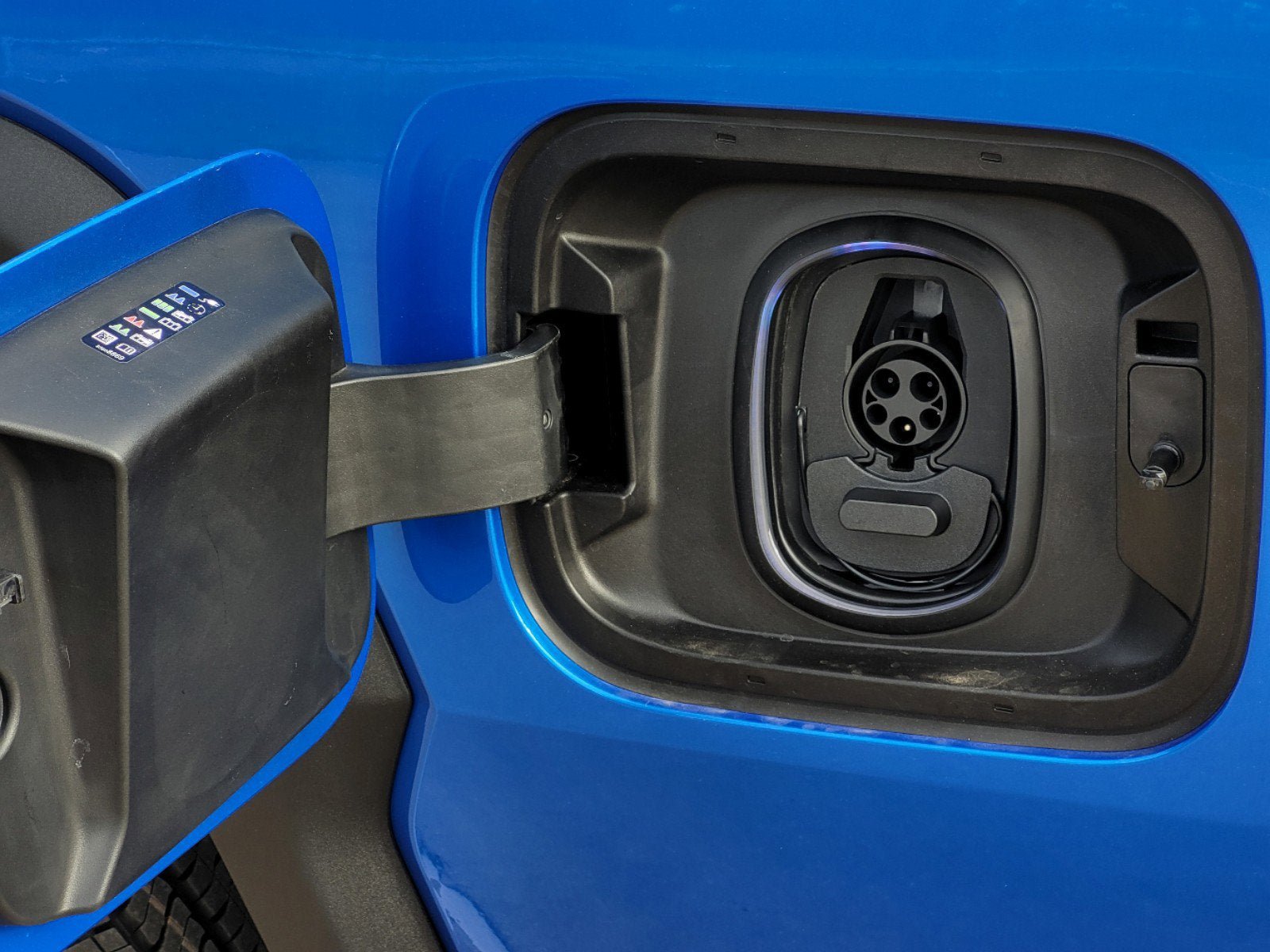 New 2025 Chevrolet Silverado EV LT AWD/4WD image 6
