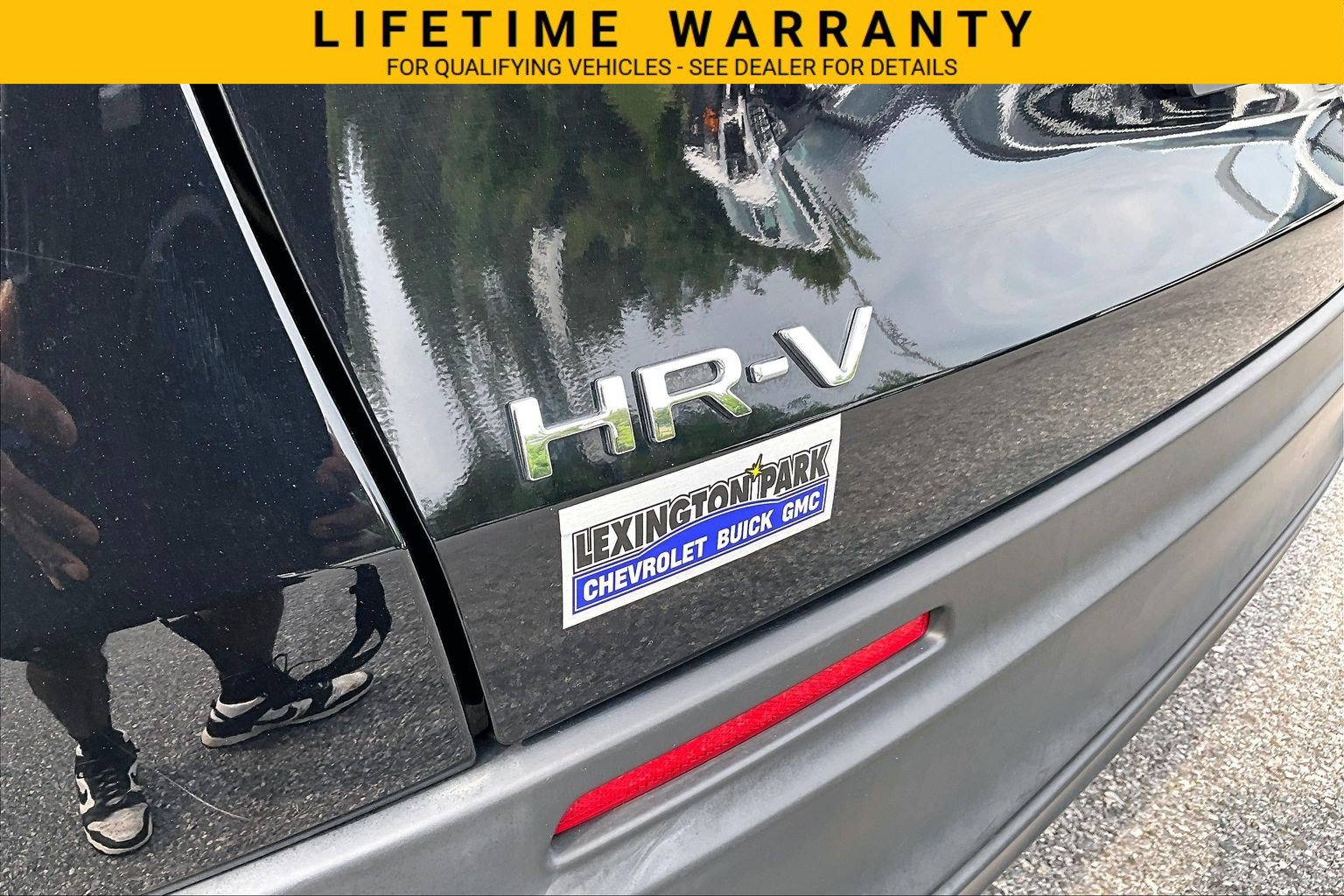 Used 2023 Honda HR-V LX image 8