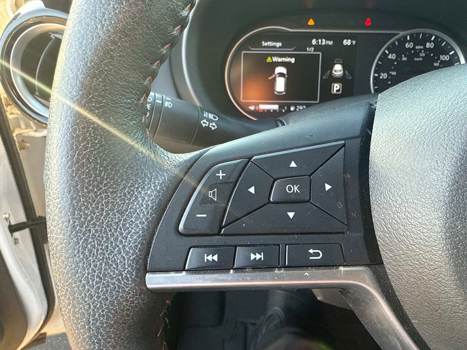 Used 2020 Nissan Kicks SR w/ Exterior Package FWD image 26
