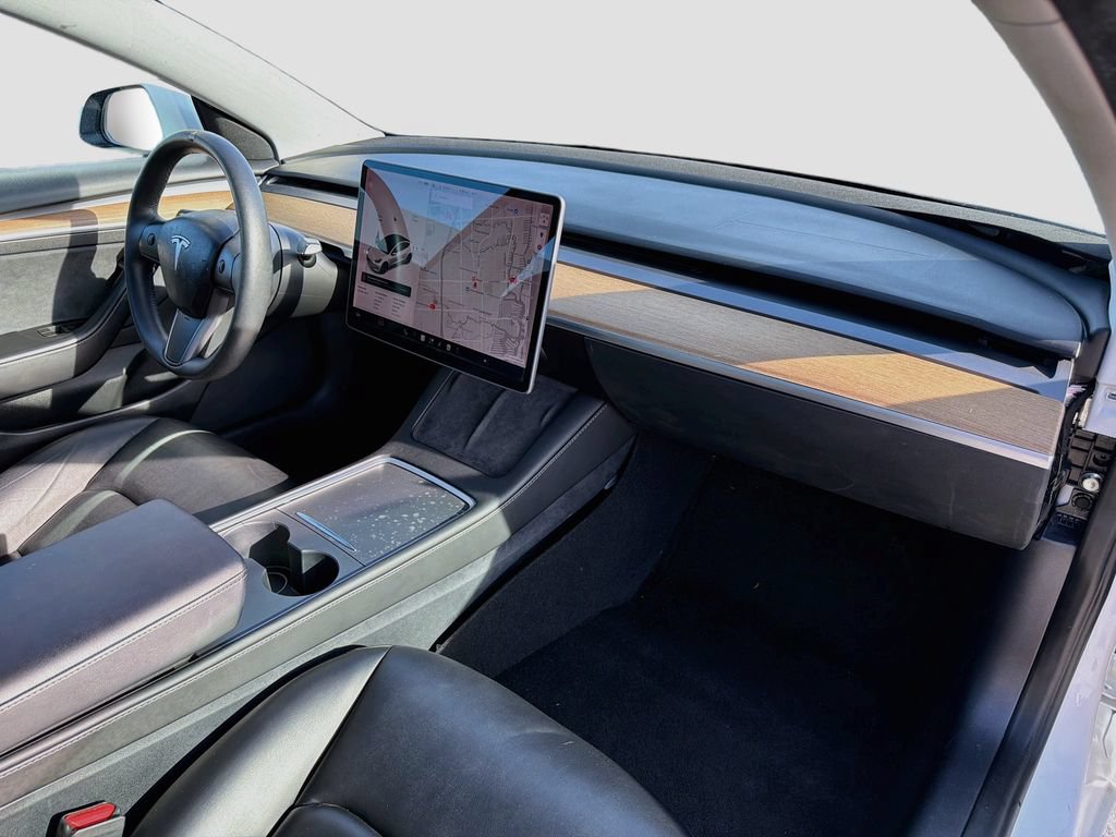 Used 2022 Tesla Model 3 Standard Range RWD image 34