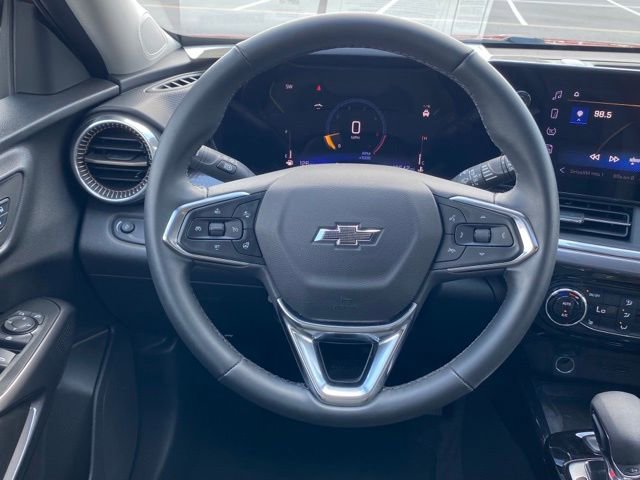 Used 2024 Chevrolet Trax ACTIV w/ Sunroof Package image 27