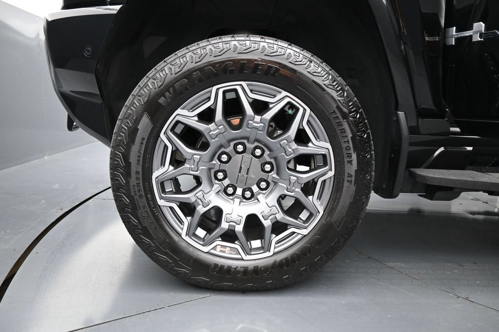 Used 2025 GMC Hummer EV 3X AWD/4WD image 31