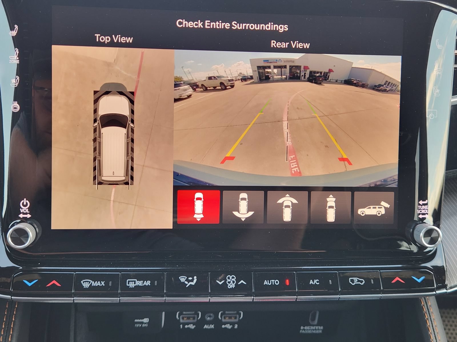 New 2026 Jeep Grand Wagoneer Summit AWD/4WD image 16
