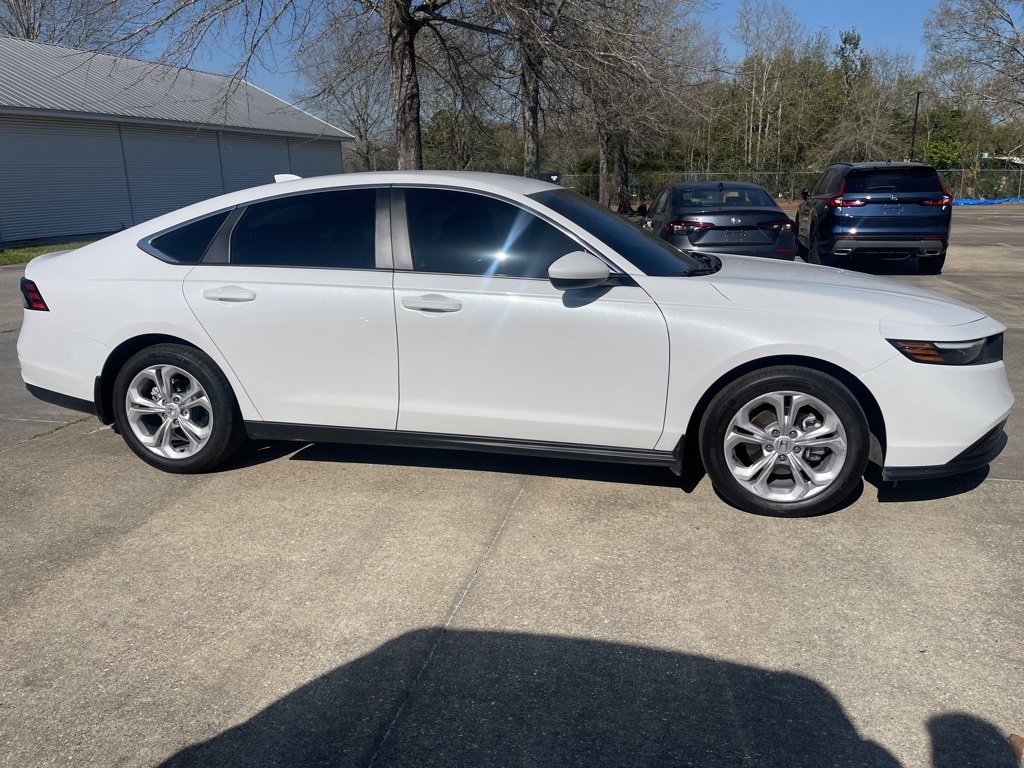 Used 2025 Honda Accord LX image 4