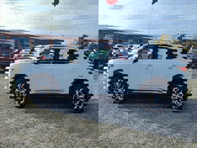 Used 2021 Buick Envision Essence w/ Technology Package I image 5