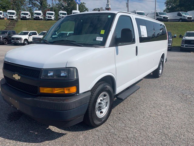 Used 2018 Chevrolet Express 3500 LS RWD image 4