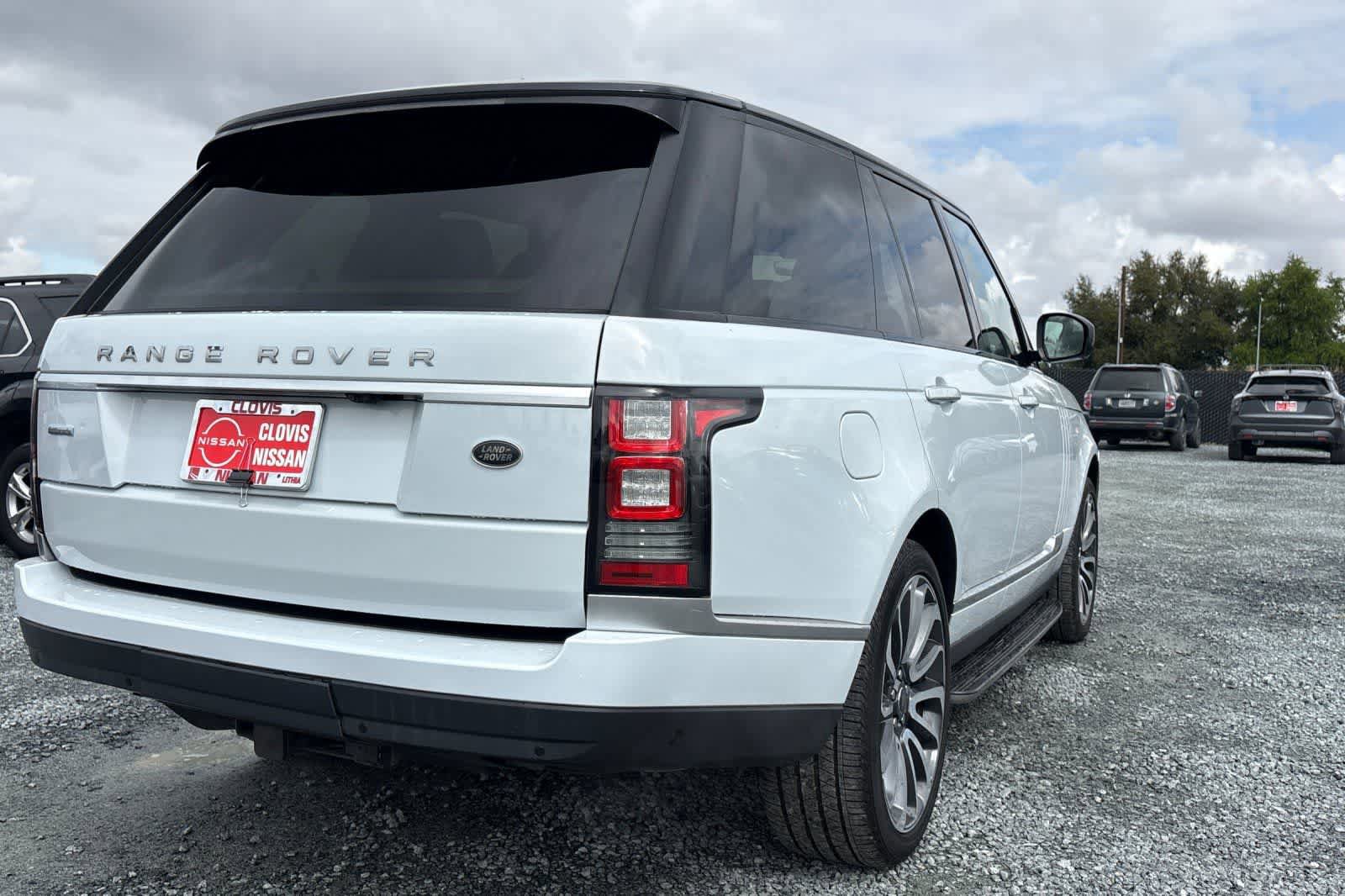 Used 2017 Land Rover Range Rover Autobiography AWD/4WD image 3