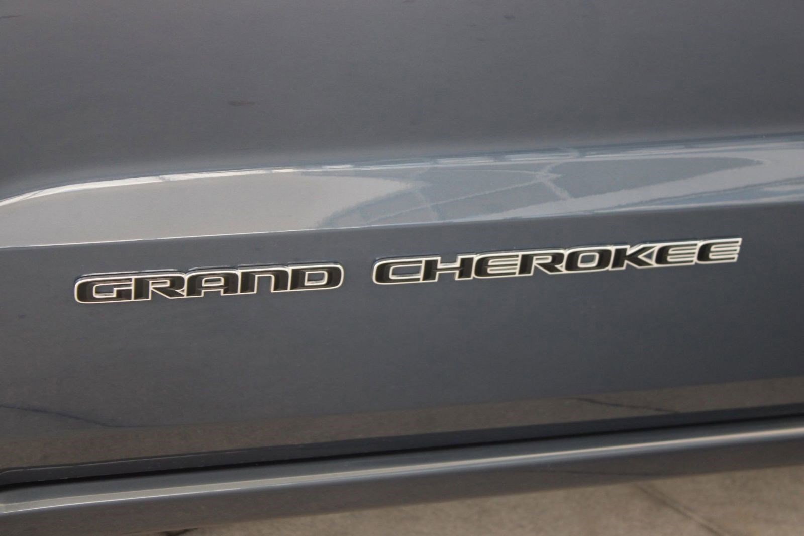 Used 2021 Jeep Grand Cherokee Overland image 22