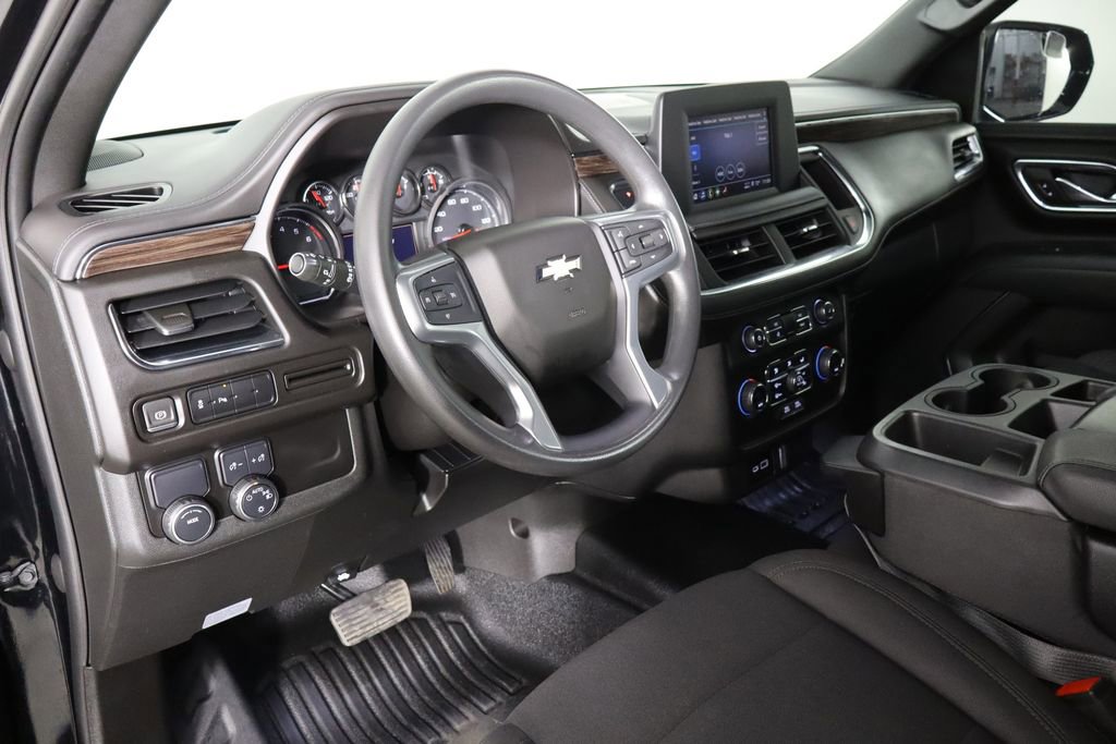 Used 2023 Chevrolet Tahoe 2WD image 25
