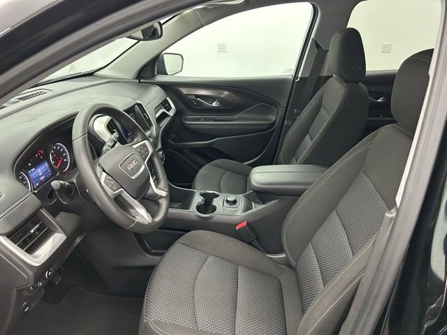 Used 2024 GMC Terrain SLE image 23