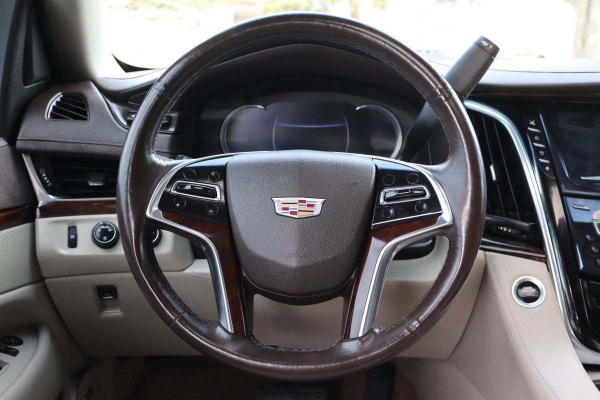 Used 2016 Cadillac Escalade ESV Premium image 18