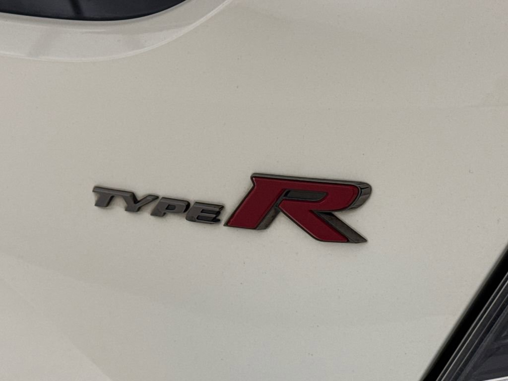 Used 2018 Honda Civic Type R image 11