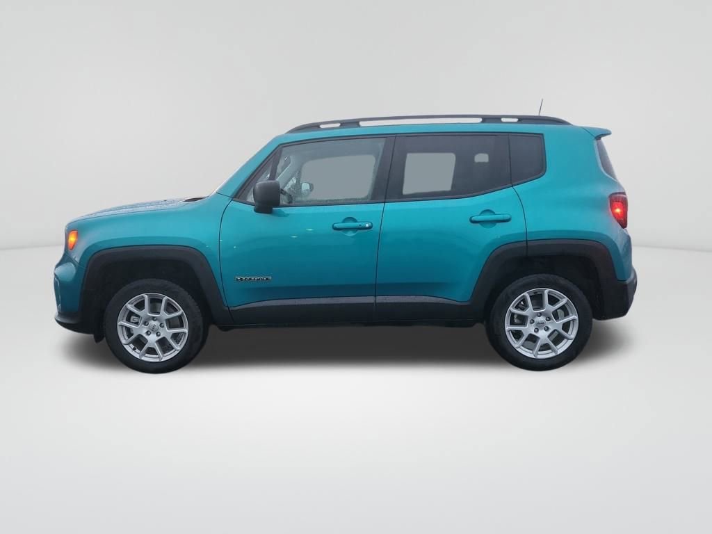 Used 2022 Jeep Renegade Latitude image 2