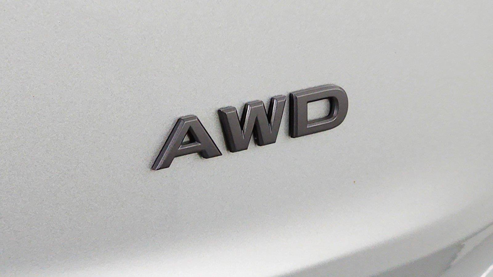Used 2024 Nissan Rogue S AWD/4WD image 24