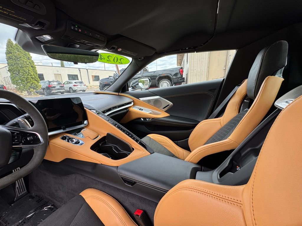 Used 2024 Chevrolet Corvette Stingray Preferred Conv w/ Z51 Performance Package RWD image 19