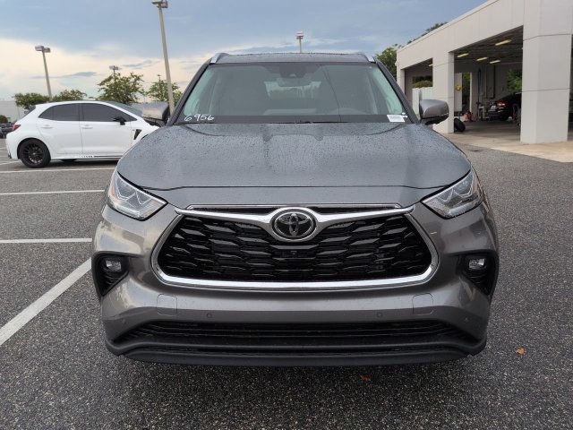 New 2026 Toyota Highlander Limited AWD/4WD image 9