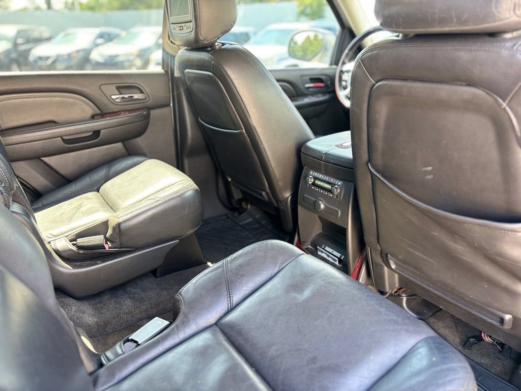 Used 2007 Cadillac Escalade AWD w/ Information Package image 16