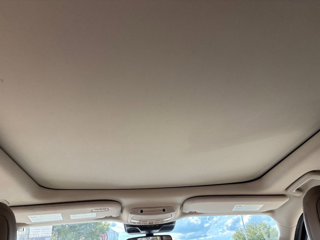 Used 2024 Ford Expedition Limited image 29